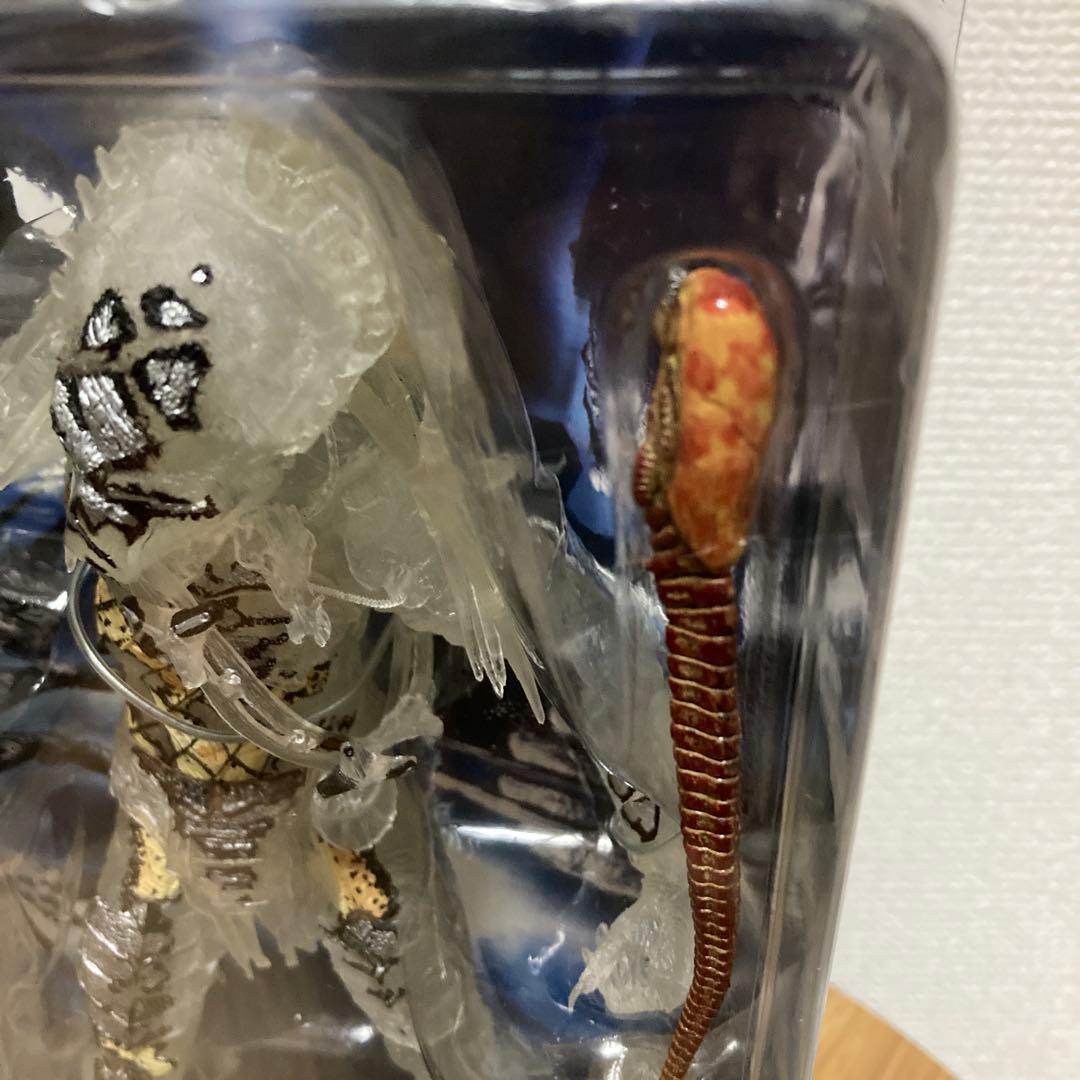 エイリアン VS プレデター レクイエム ミッドクローク