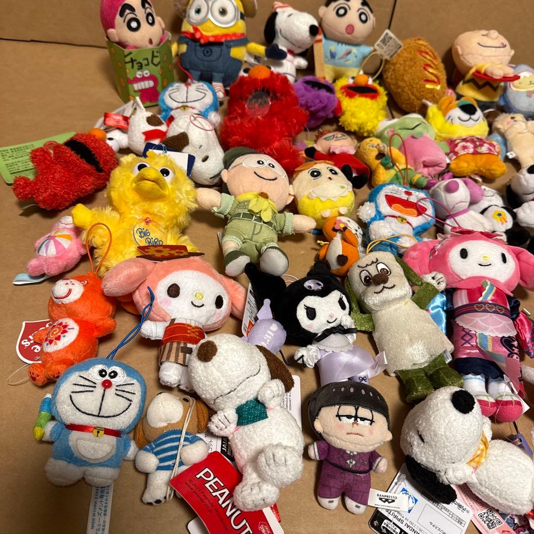 ディズニー　サンリオなど　キャラクター　マスコット　ぬいぐるみ　まとめ売り
