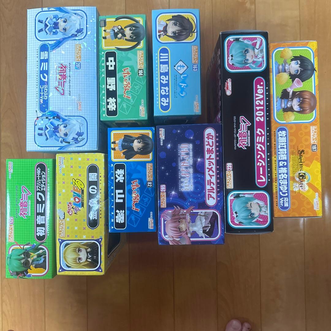 ねんどろいどセット販売（スタンド付き）