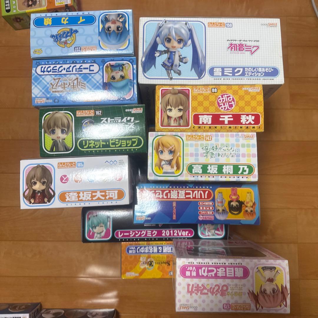 ねんどろいどセット販売（スタンド付き）