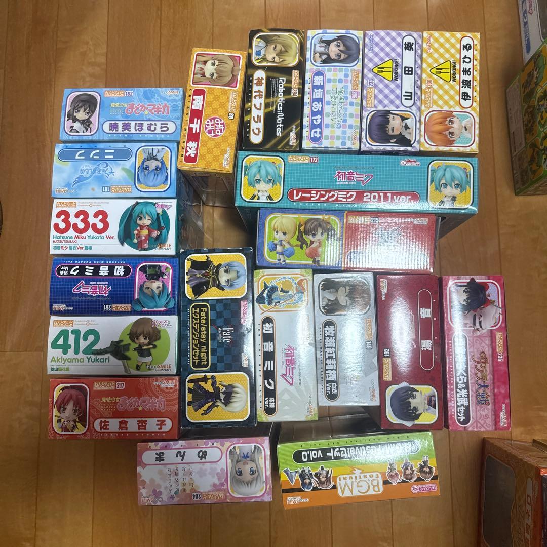 ねんどろいどセット販売（スタンド付き）