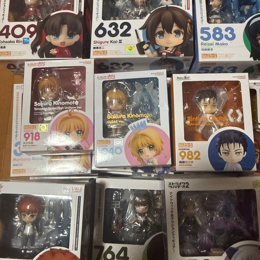 ねんどろいどセット販売（スタンド付き）