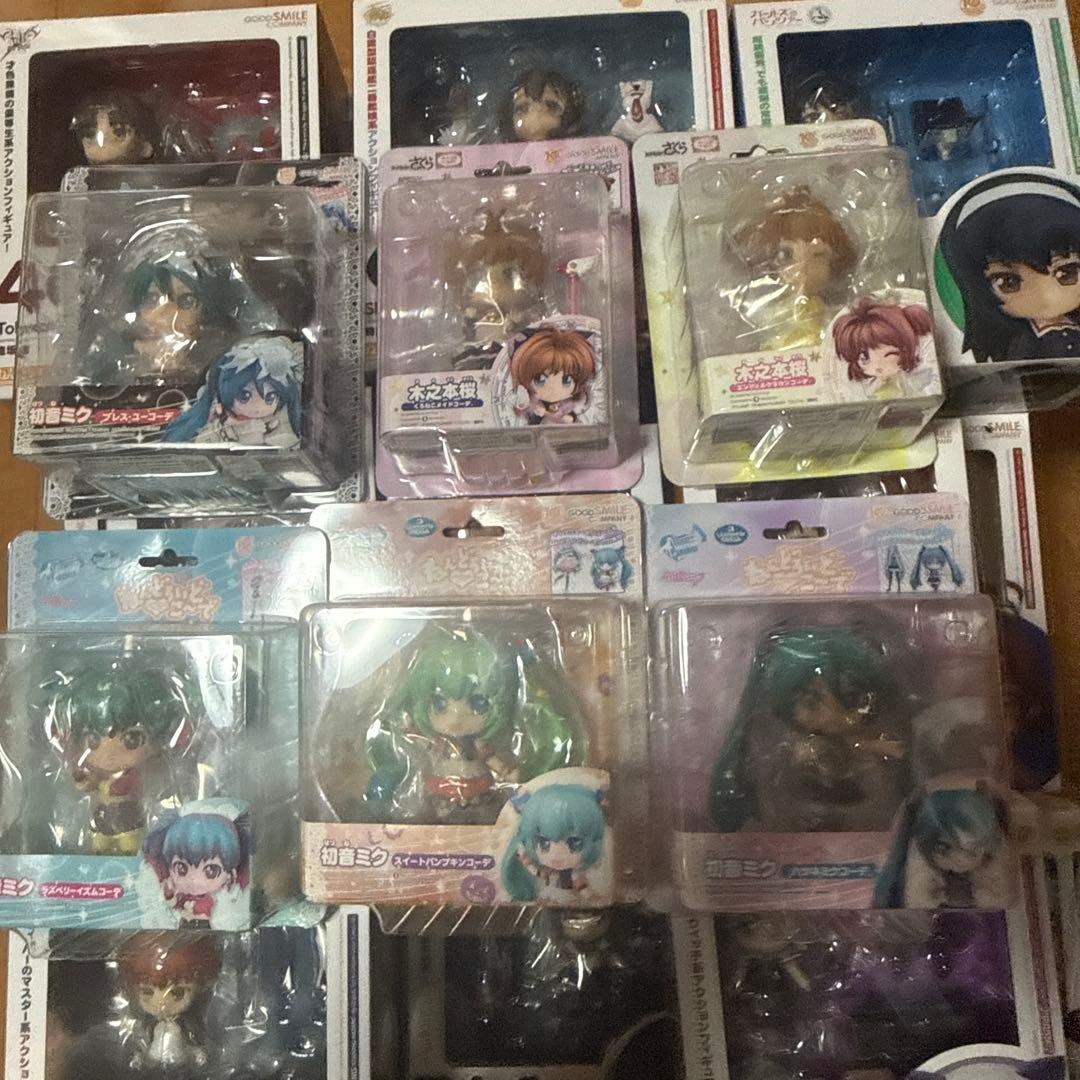 ねんどろいどセット販売（スタンド付き）