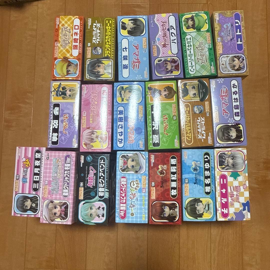 ねんどろいどセット販売（スタンド付き）