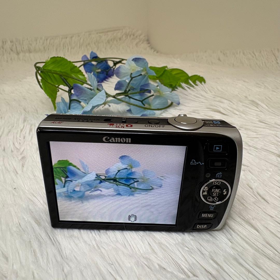 Canon カメラ　IXY 910IS PC1249 充電器　箱 コンデジ　可動