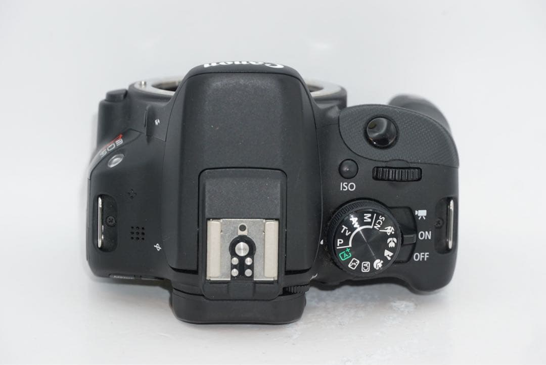Canon キャノン EOS Kiss X7 デジタル一眼レフカメラ