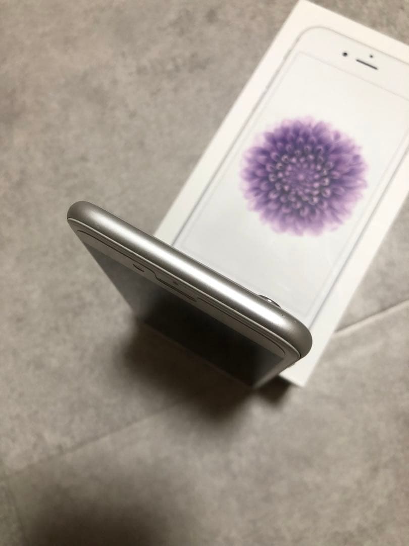 Apple iPhone 6 シルバー 本体 箱付き