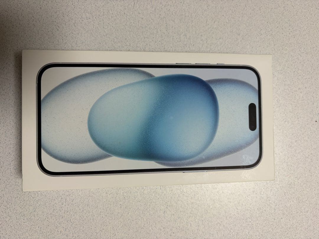 Apple iPhone 15Plus 本体　256GB