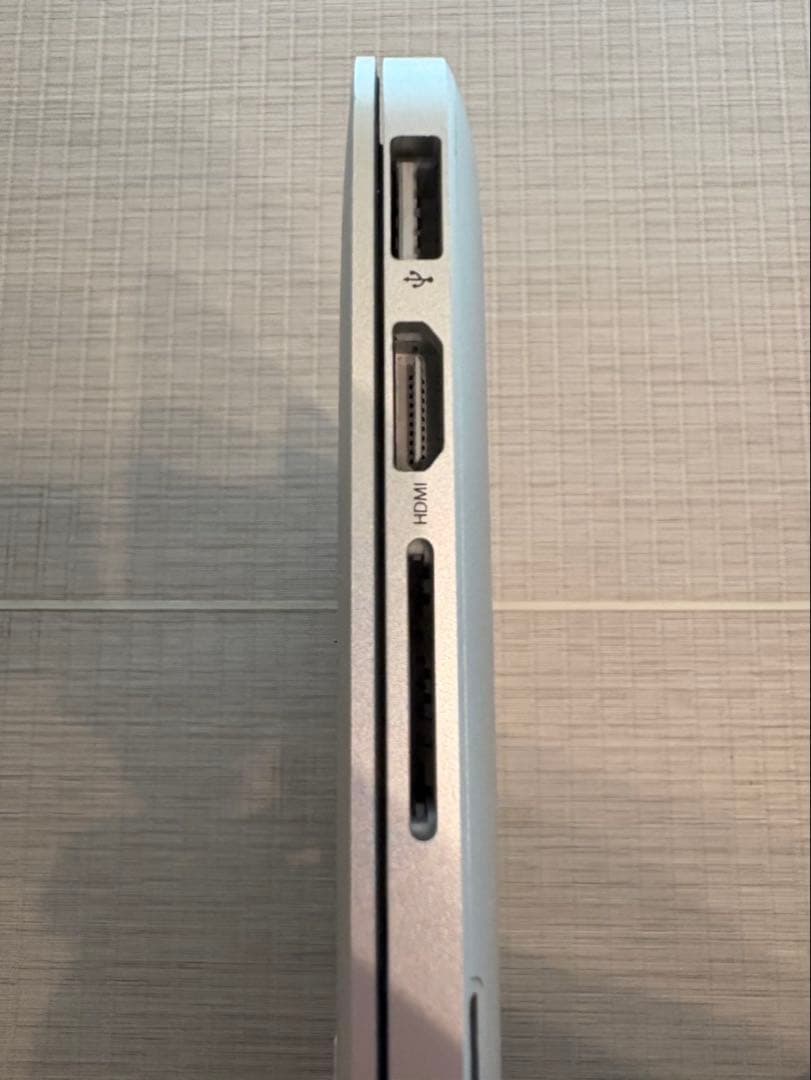 【商品名】 MacBook Pro 13インチ　マジックマウス