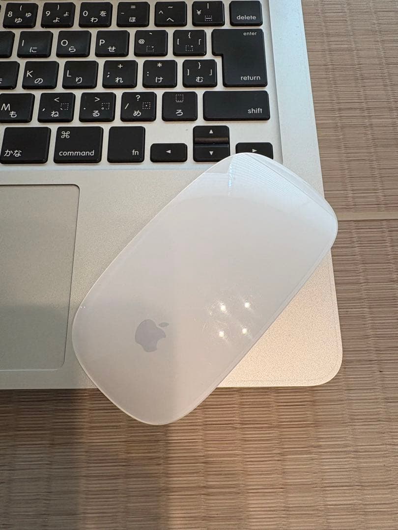 【商品名】 MacBook Pro 13インチ　マジックマウス