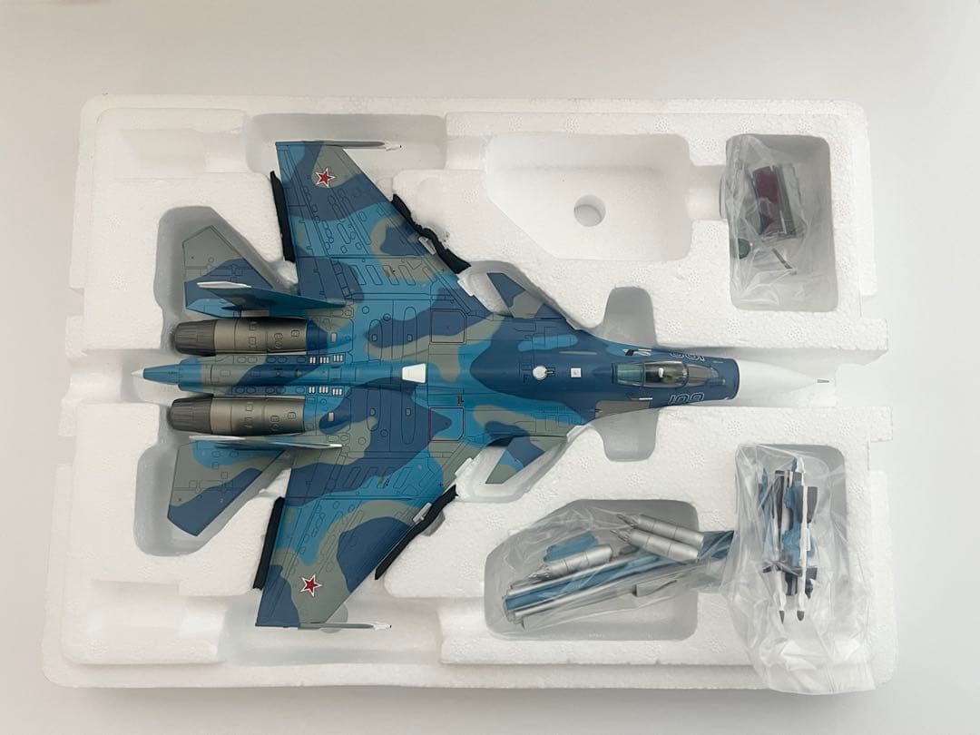 ホビーマスター 1/72 Su-27K(Su-33）シーフランカー 完成品
