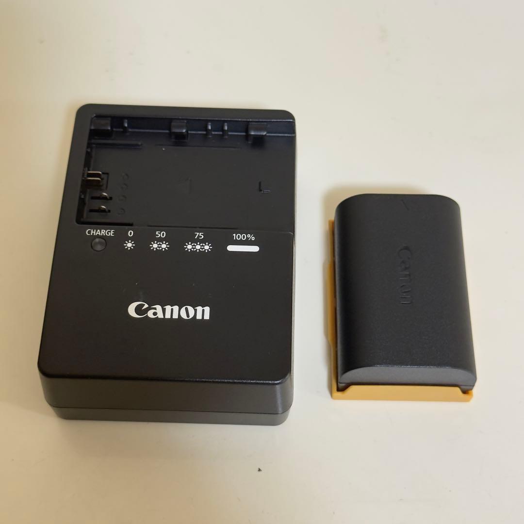 キャノン Canon EOS 80D EF-S 18-135 IS USM