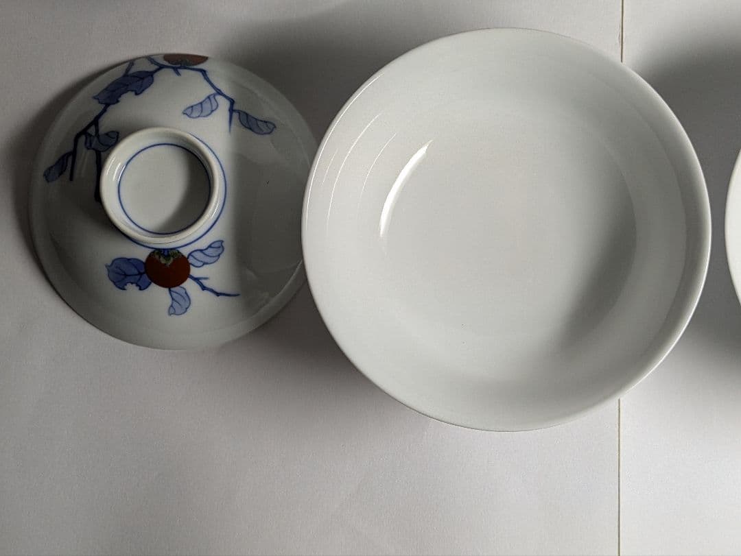 有田焼、十二代酒井田柿右衛門、『染錦柿画蓋物』、5客、銘「柿右衛門」有、箱無