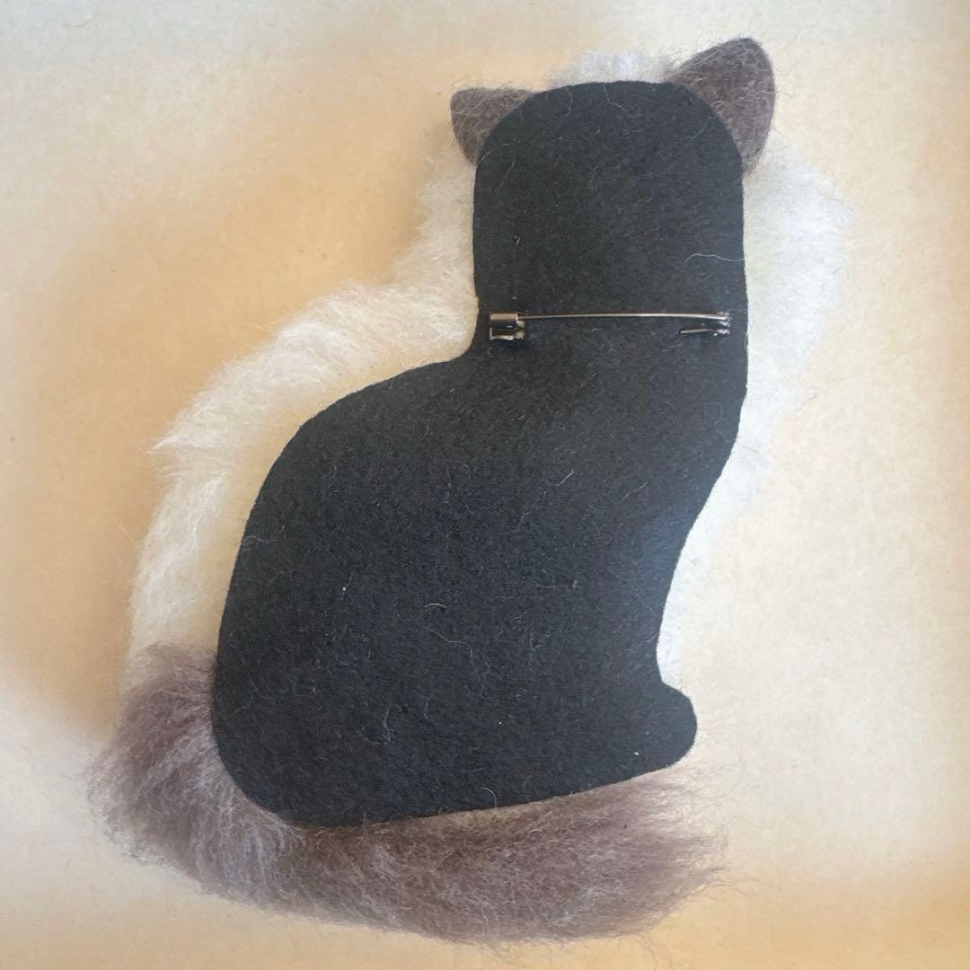 羊毛フェルト猫 バーマン猫ブローチ