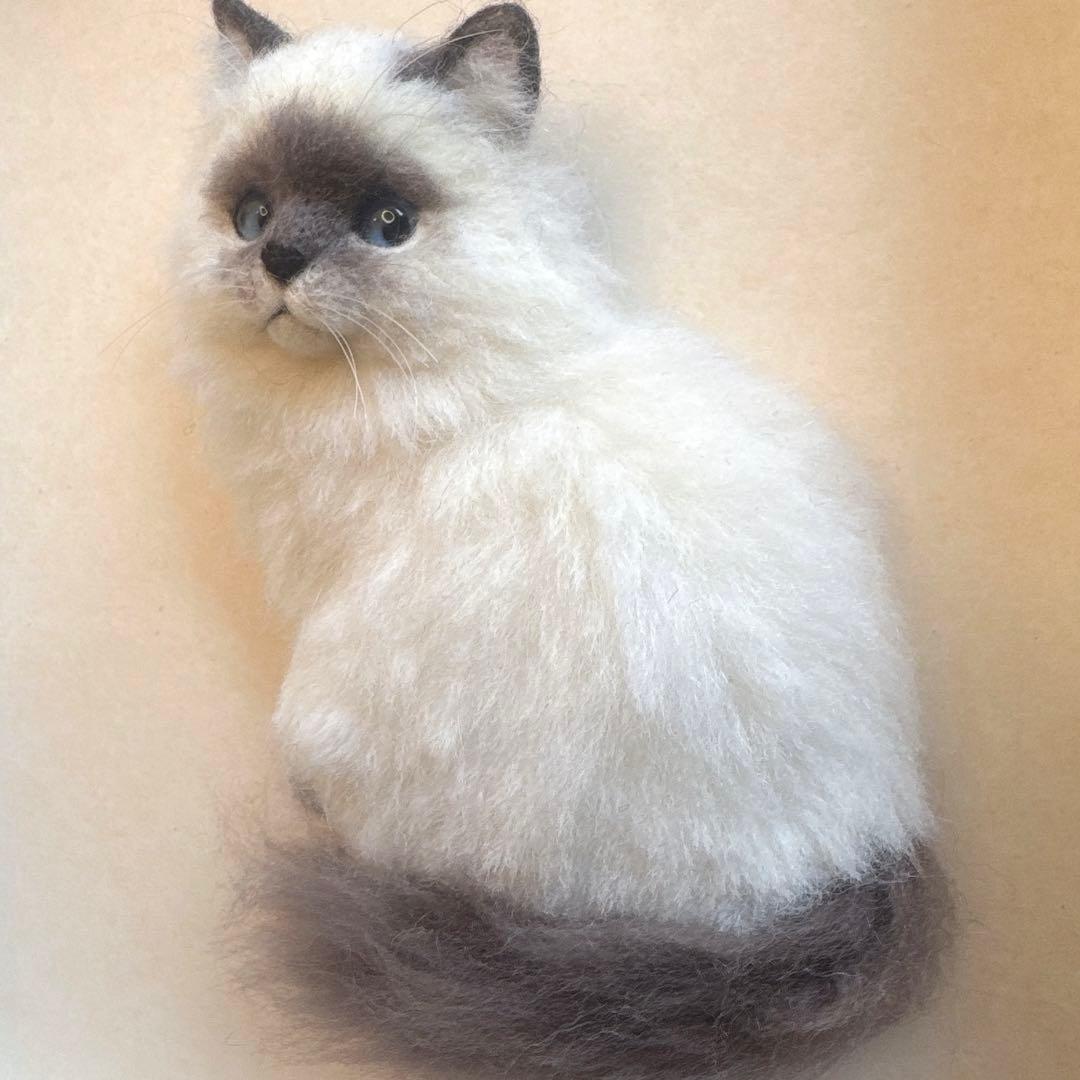 羊毛フェルト猫 バーマン猫ブローチ