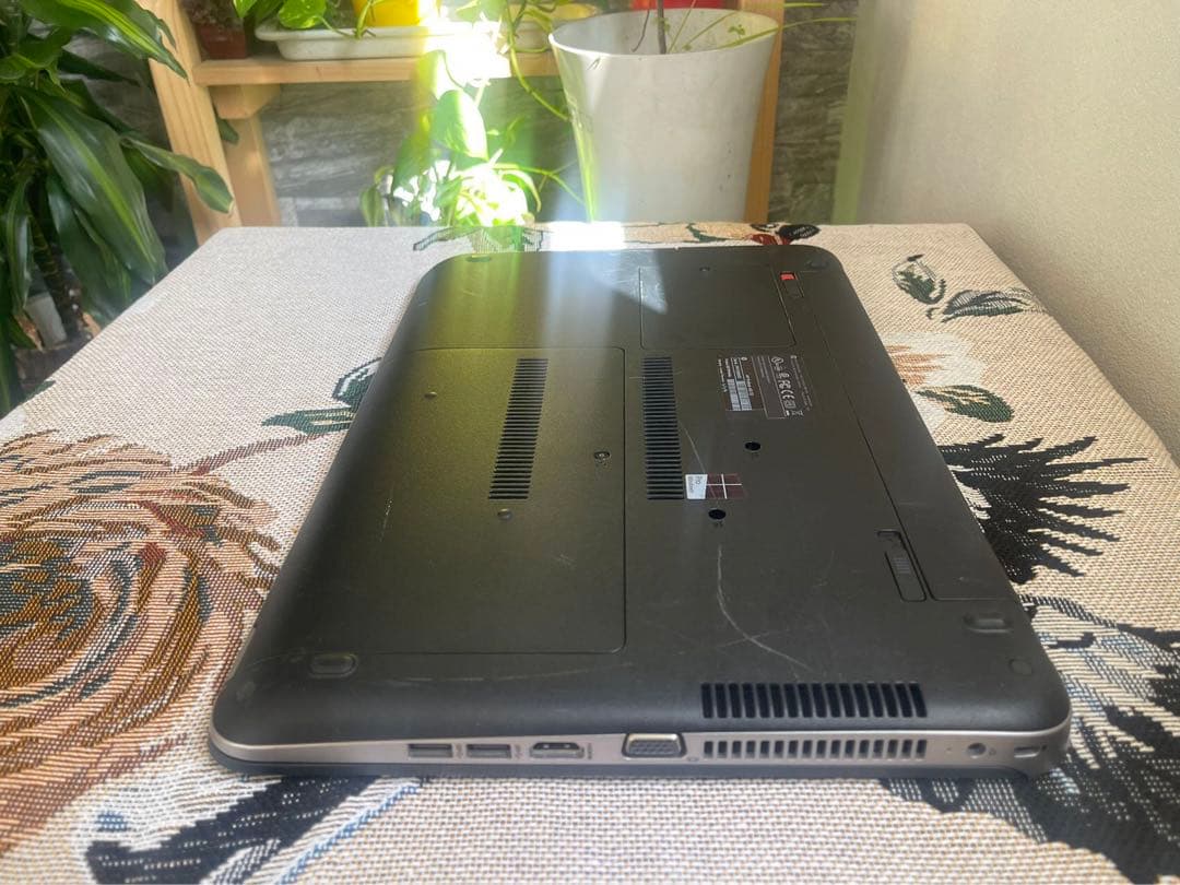 ☘️HP ProBook 450 G3☘️corei5☘️SSD☘️Windows11