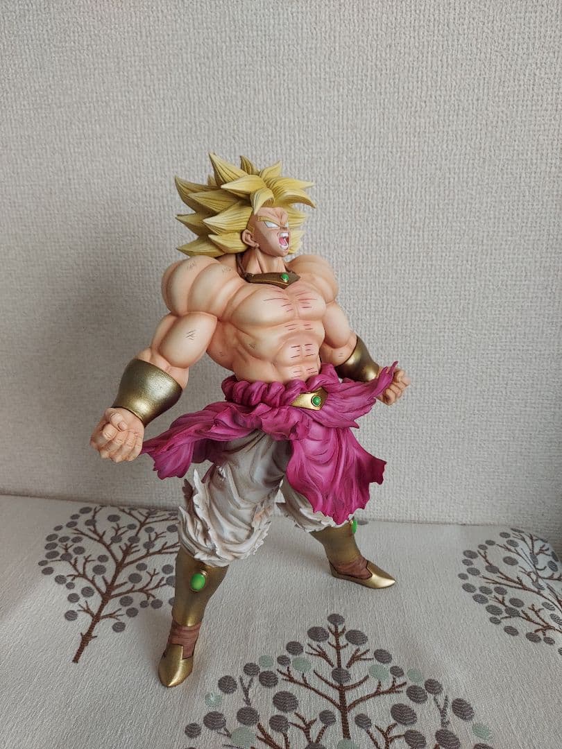 ドラゴンボール フィギュア リペイント 一番くじ ブロリー 超サイヤ人