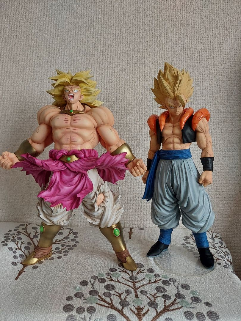 ドラゴンボール フィギュア リペイント 一番くじ ブロリー 超サイヤ人