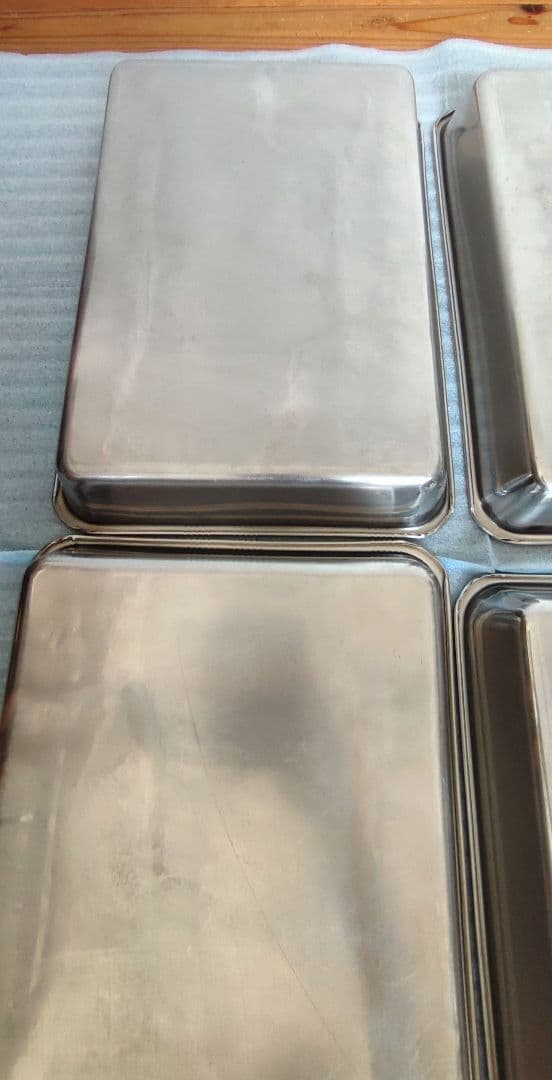 業務用　蓋付きステンレスバット8枚取 4個セット　縦　約41cm　横　約29cm