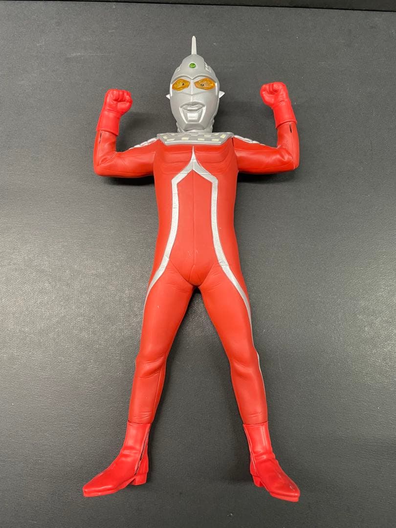 エクスプラス　ウルトラセブン　登場ポーズ　ウルトラマン大怪獣シリーズ