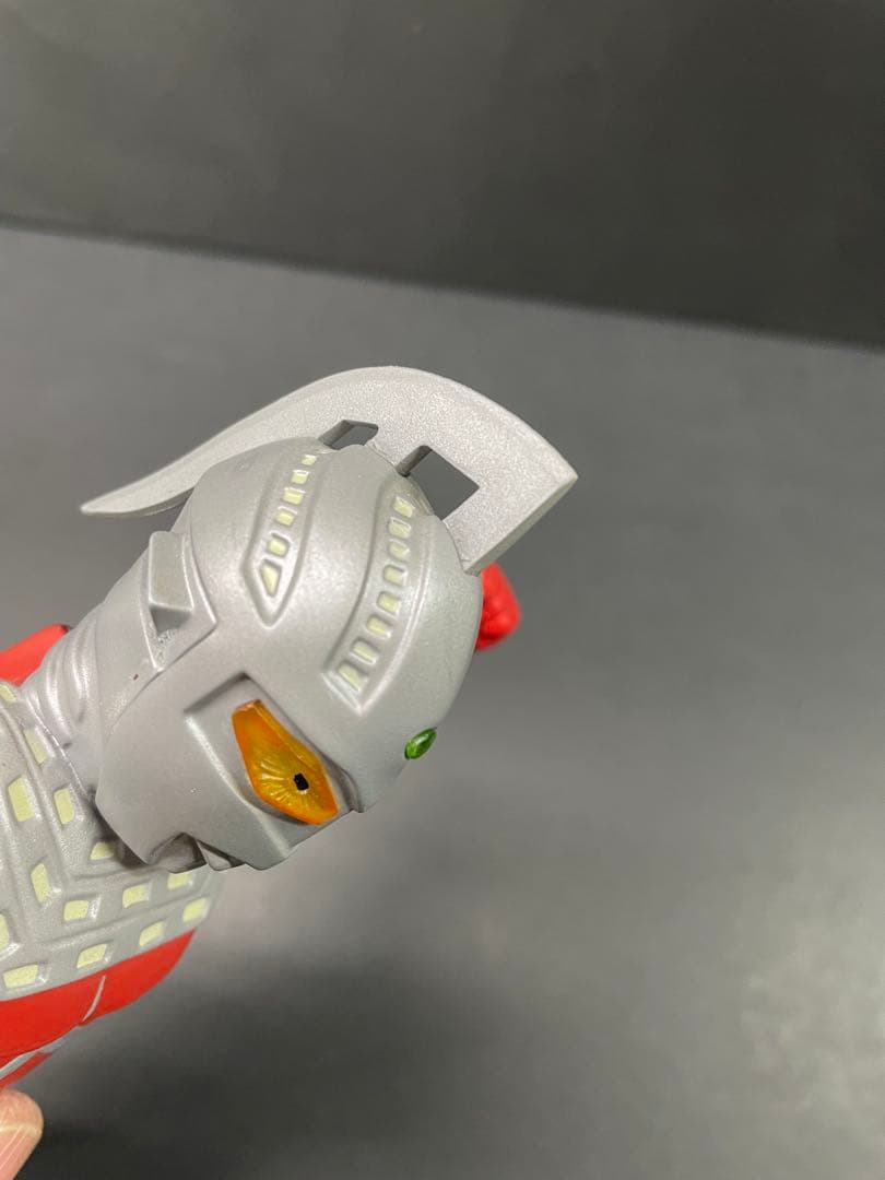 エクスプラス　ウルトラセブン　登場ポーズ　ウルトラマン大怪獣シリーズ