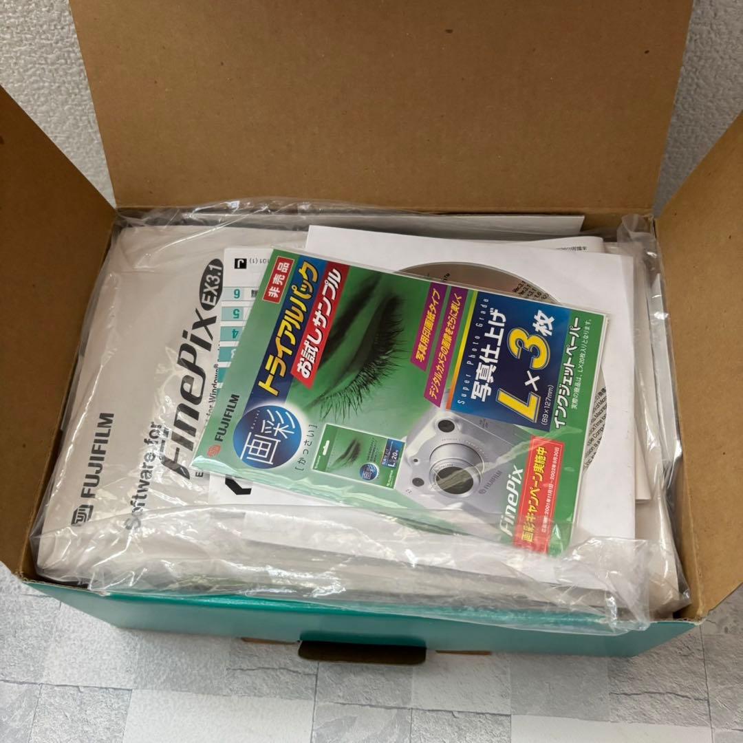 ★FUJIFILM Finepix F401 コンパクトデジタルカメラ