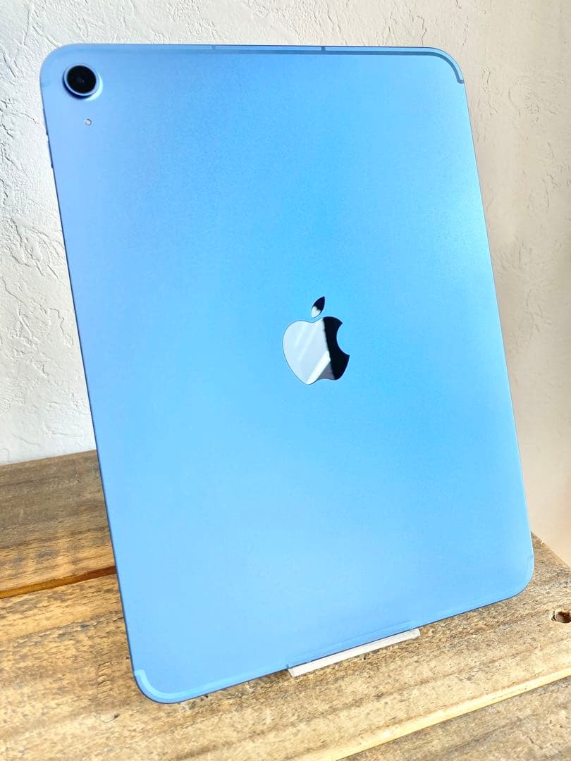 ほぼ未 B100 iPad 11世代 セルラー 128GB MD7G4J/A 本