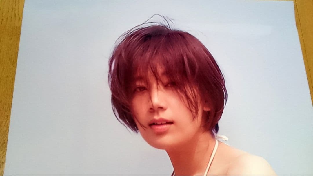 【週末セール】佐藤美希 青ビキニ 横座り 等身大ポスター