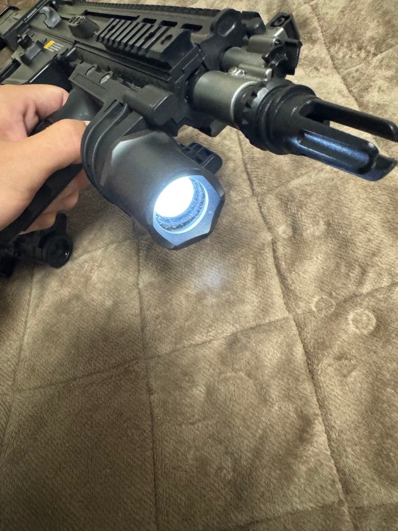 SCAR-L CQC 電動ガンBOYs ライト、スコープ付き