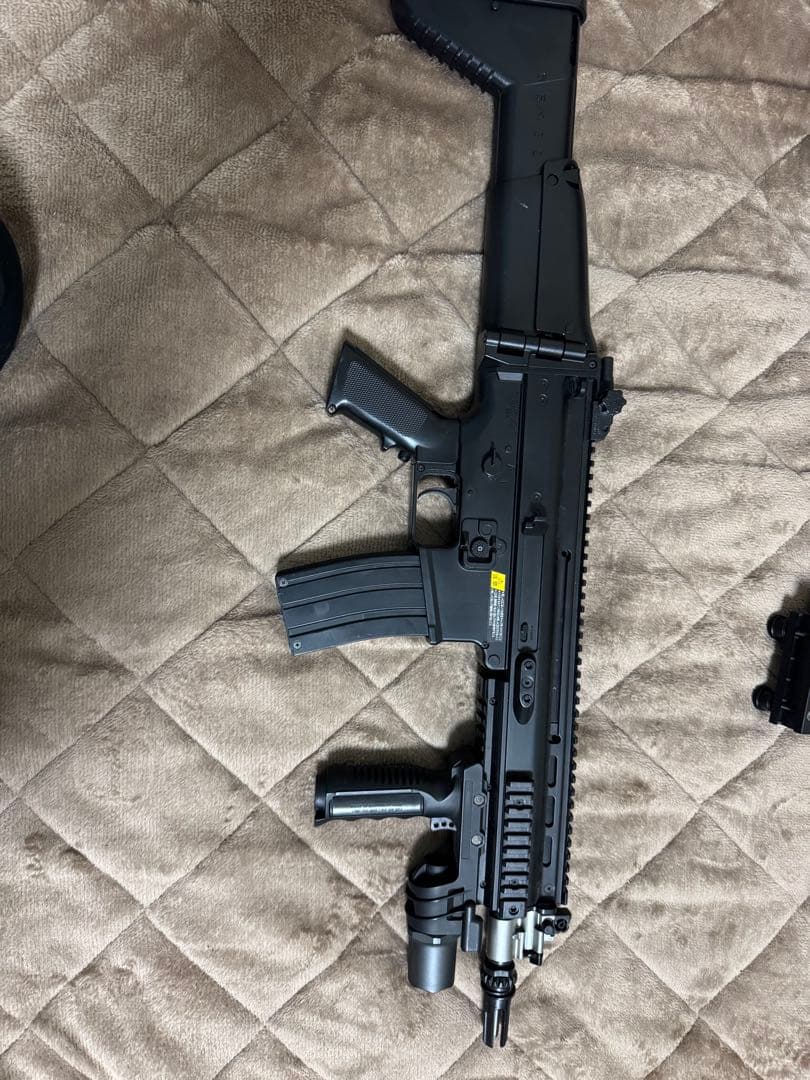 SCAR-L CQC 電動ガンBOYs ライト、スコープ付き