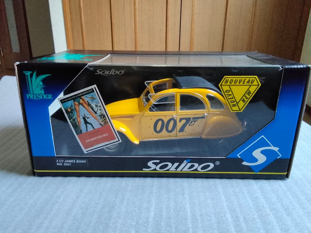 ２CV JAMES BOND　007仕様　箱あり