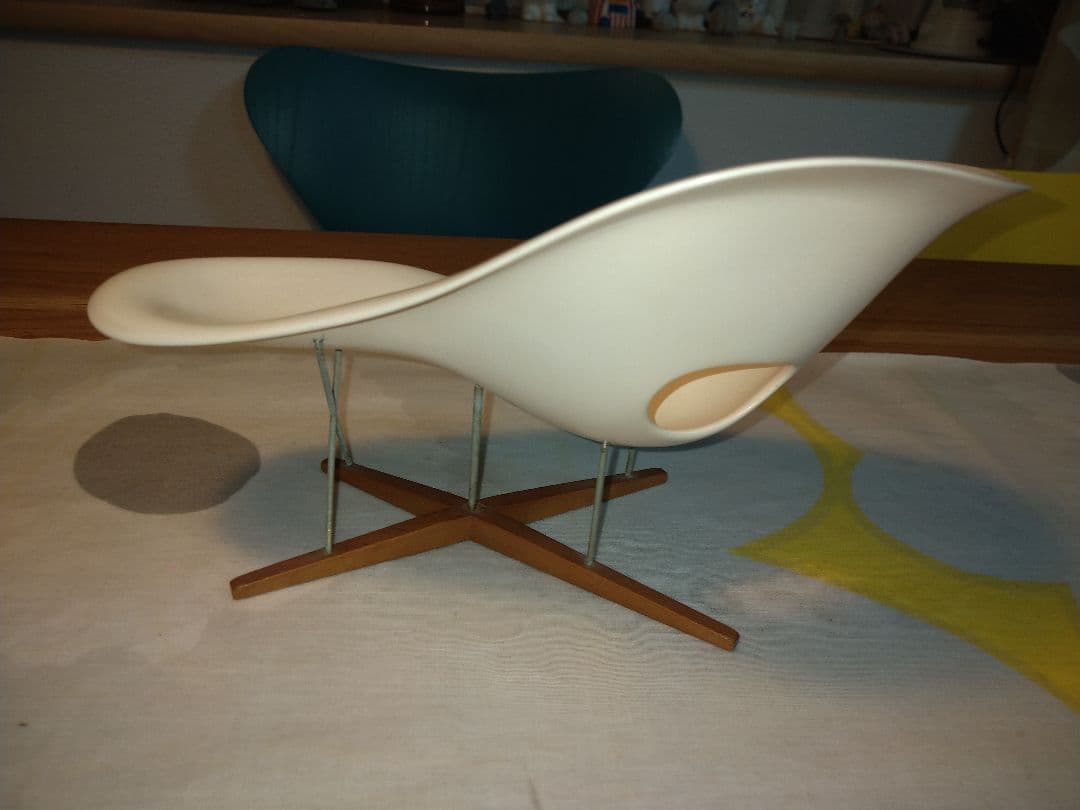 イームズ　ラ・シェーズ　ミニチュア