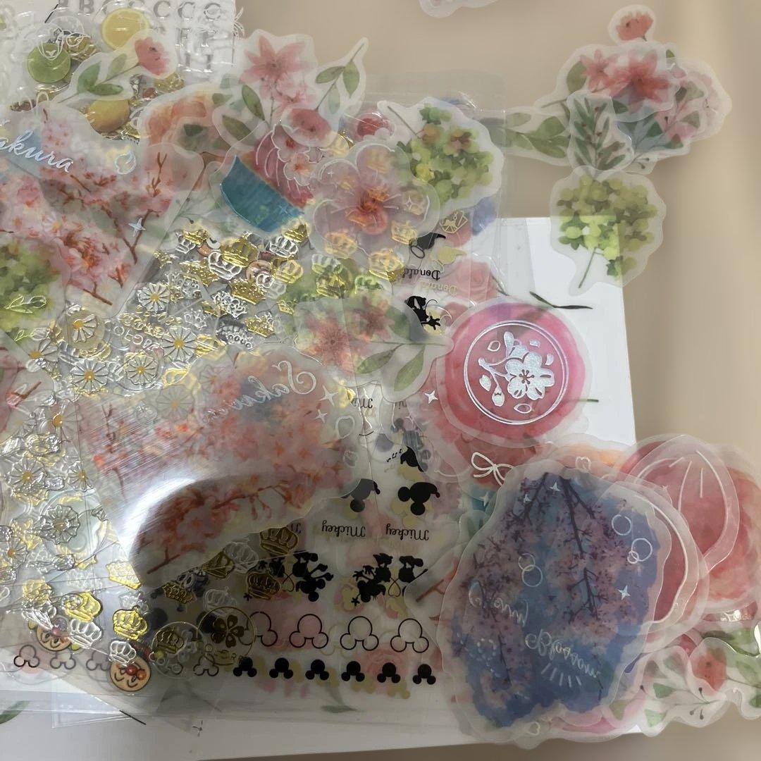 ビーズ・チャーム・グリッターセット