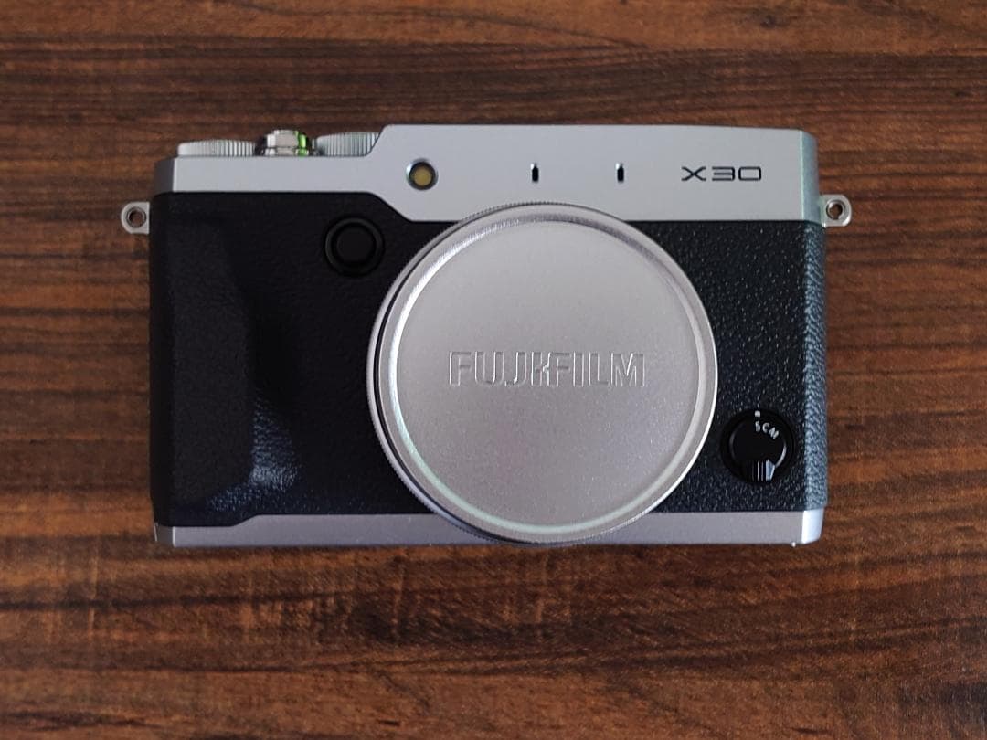 FUJIFILM X30　シルバー　※難あり、使用可