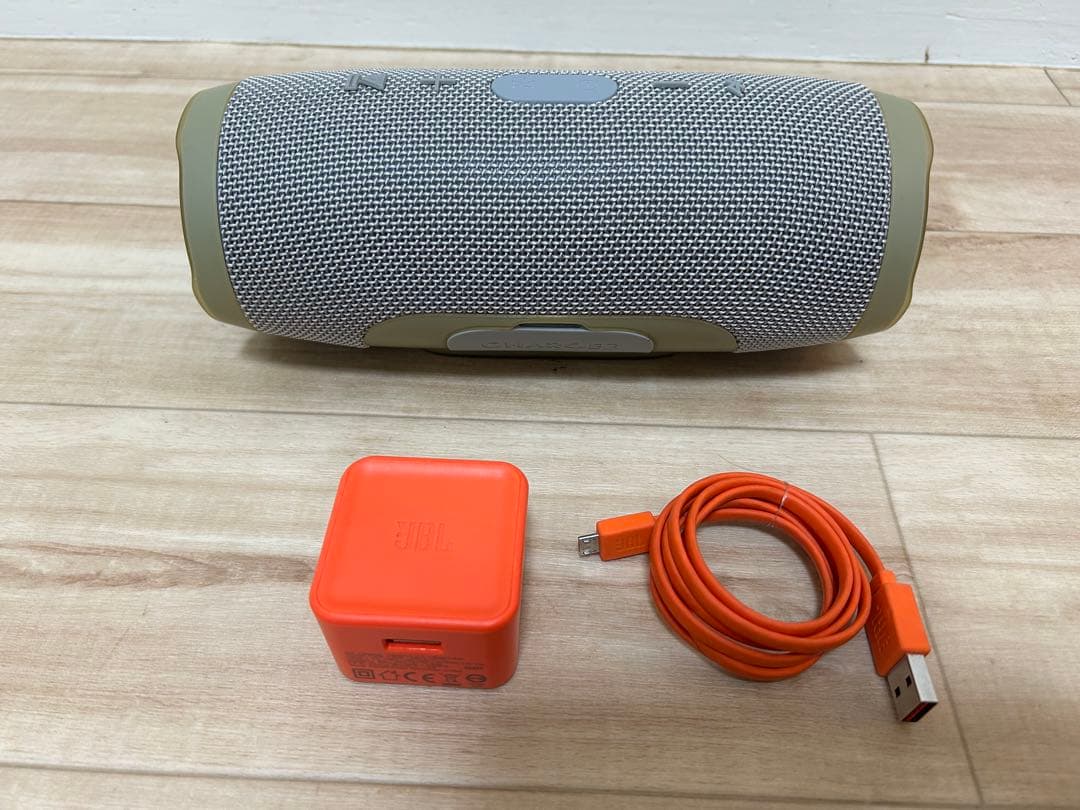JBL ワイヤレススピーカー グレー・オリーブ