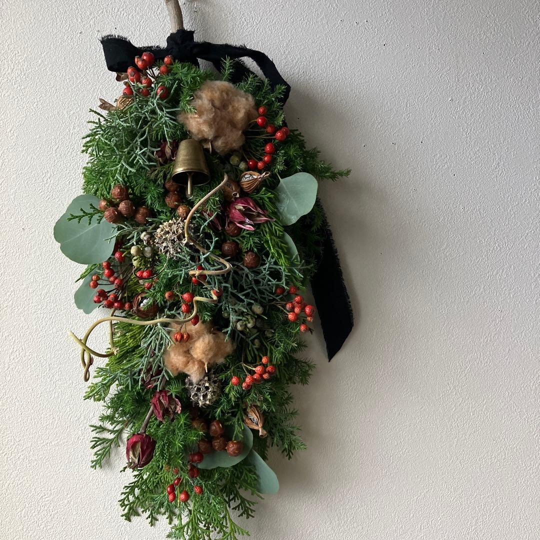 コットンと赤い実のクリスマススワッグガーランド　ローゼル　野バラの実