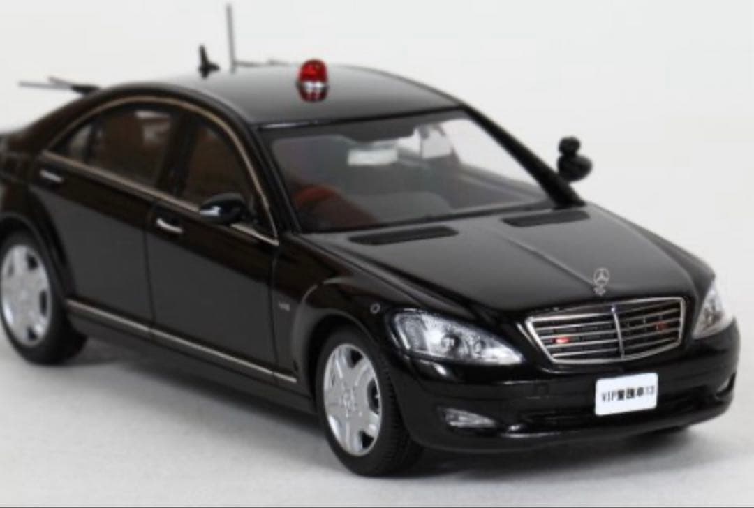 レイズ　1/43 ベンツS600 ヒコセブン　要人警備車両