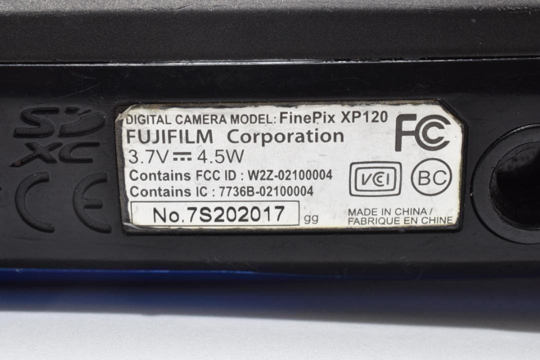 フジフィルム　FUJIFILM FinePix XP120 【防水カメラ】
