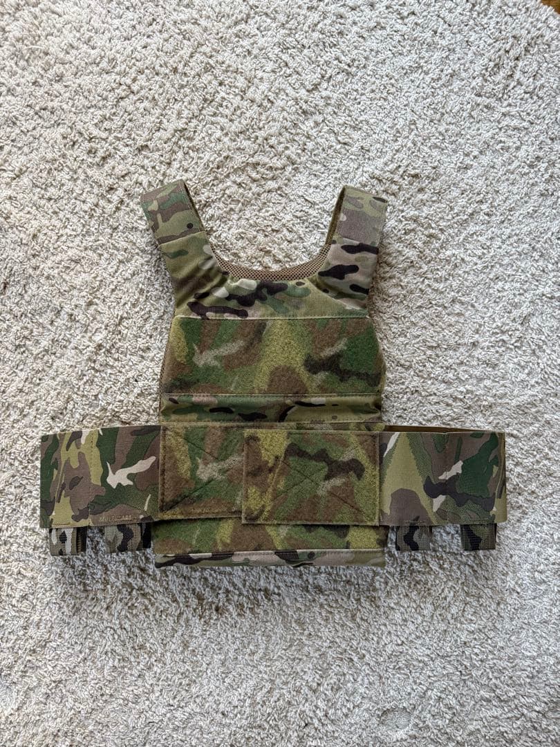 実物Ferro Concepts The Slickster マルチカム