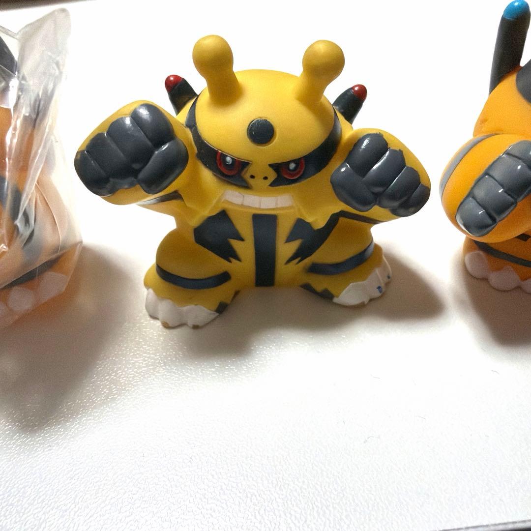 ポケモンキッズ　エレキブル　色違い　指人形
