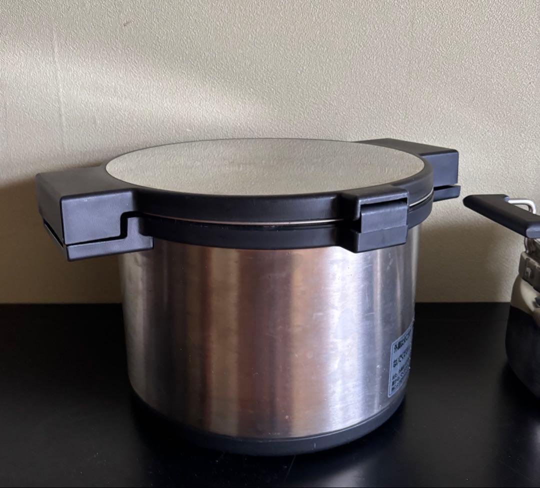 サーモスKPA6000 『真空保温調理器シャトルシェフ』6リットルTHERMOS