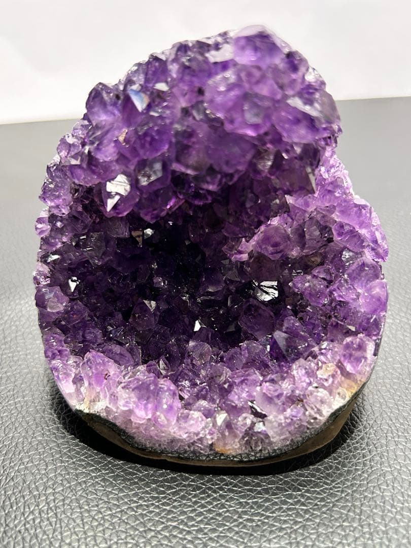 ウルグアイ産 アメジストクラスター 高品質AAA 浄化 天然石 縦横自立可能