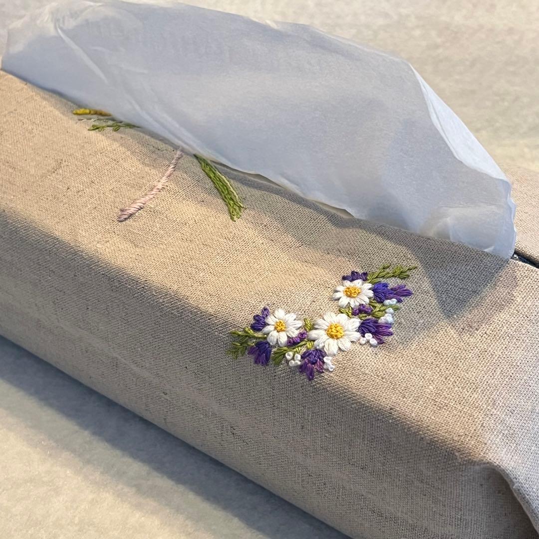 刺繍　ティッシュカバー　ボックスティッシュ　オーダーメイド