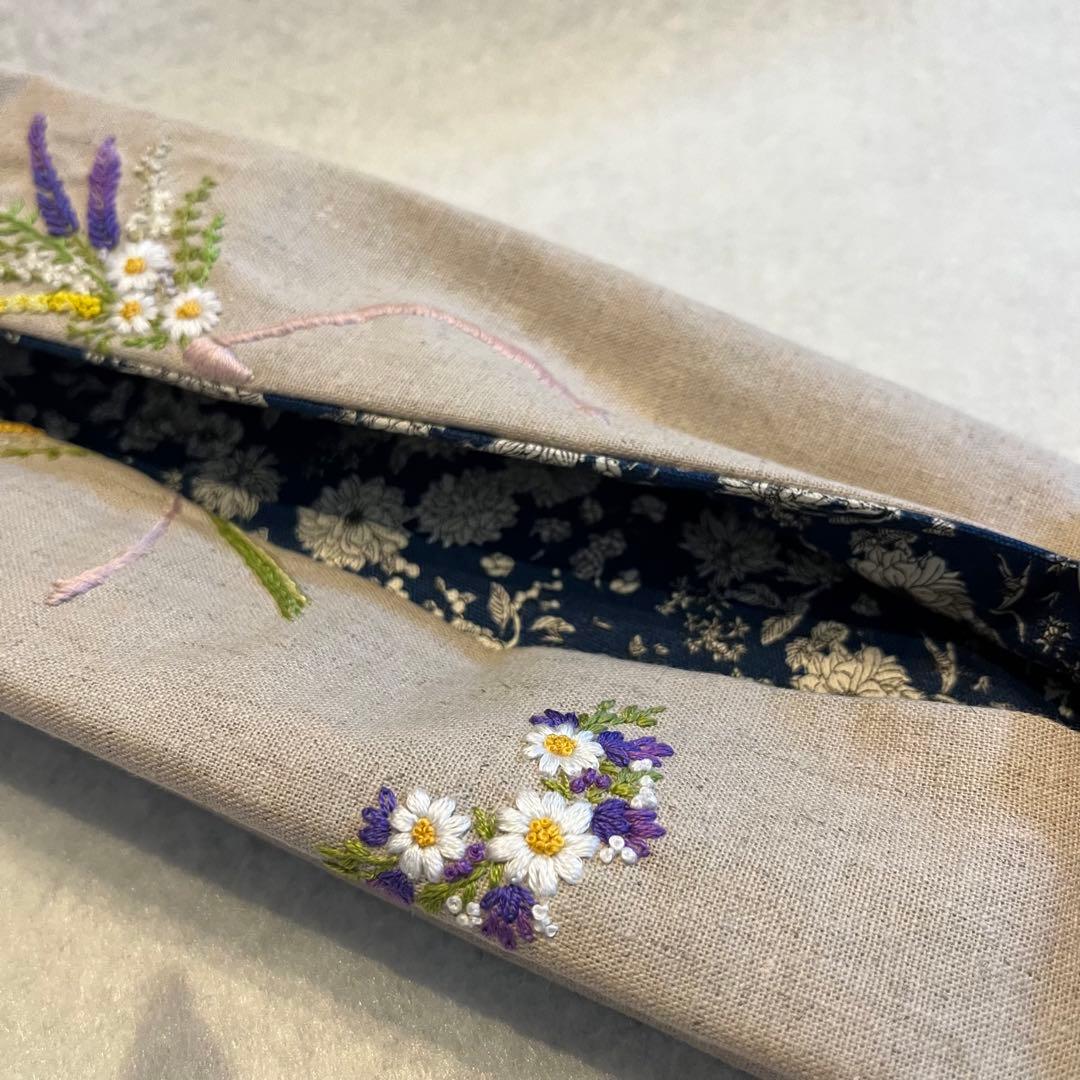 刺繍　ティッシュカバー　ボックスティッシュ　オーダーメイド