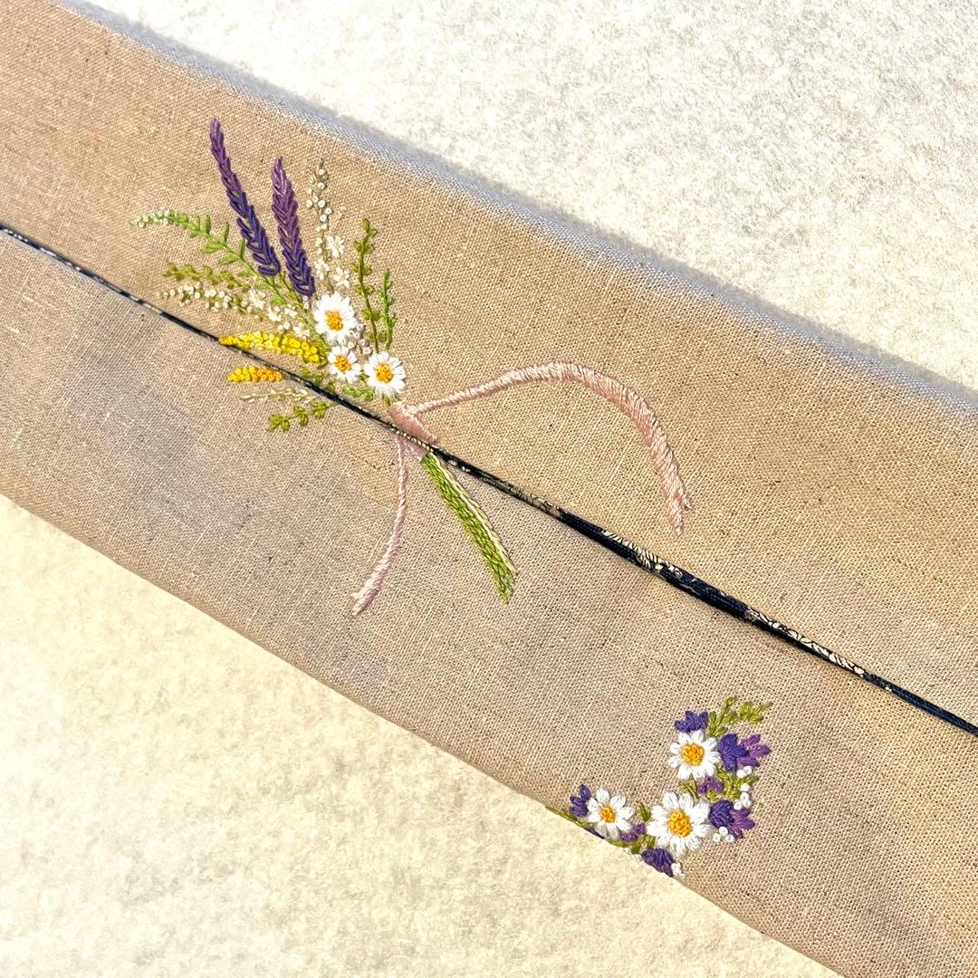 刺繍　ティッシュカバー　ボックスティッシュ　オーダーメイド