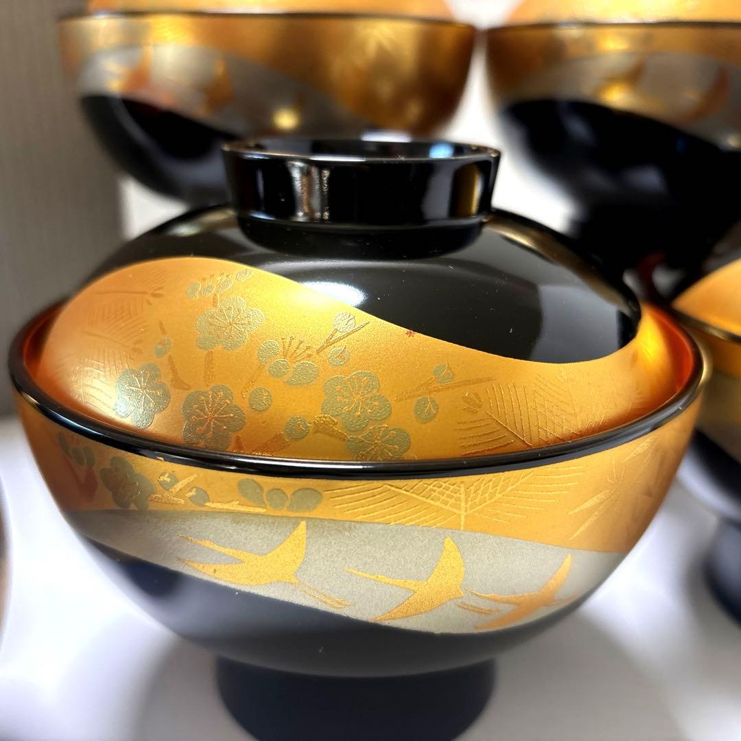 木乾漆器　高台蓋付き汁椀　黒内朱　金彩　鶴に松竹梅図　煮物椀　山中漆器　会津塗り