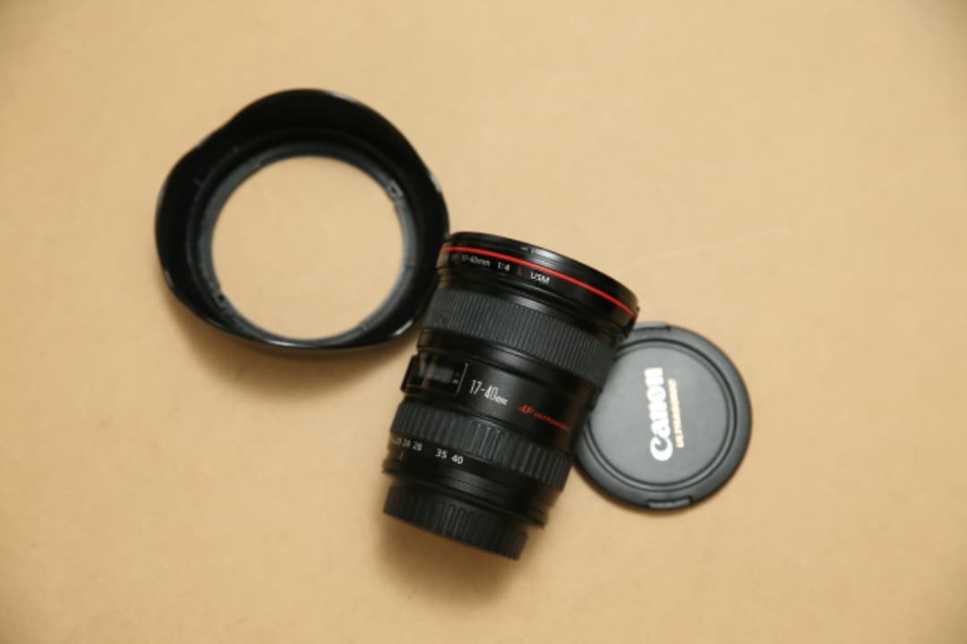 Canon キヤノン EF17-40mm F4L USM ★完動フード付き★