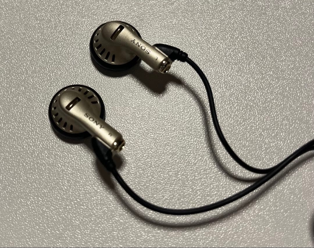 希少　1980年代　SONY MDR-E484G イヤホン