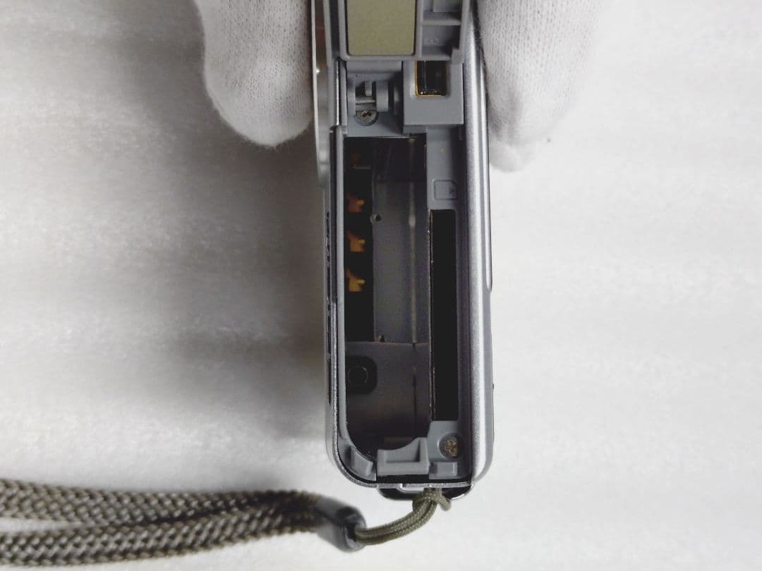 4-334 CASIO カシオ EXILIM EX-Z500 シルバーデジカメ