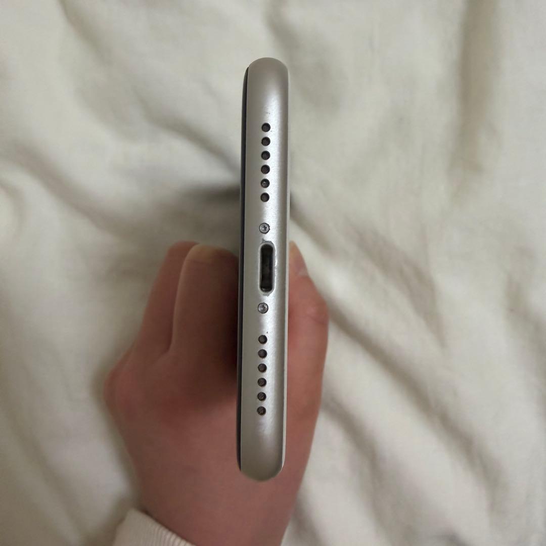 Apple iPhone 11 ホワイト